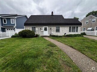Building Photo - 68 Crescent Ln
