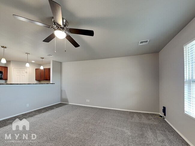 Foto del edificio - 3515 E Fairmont St