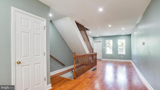 Foto del edificio - 1753 N Croskey St
