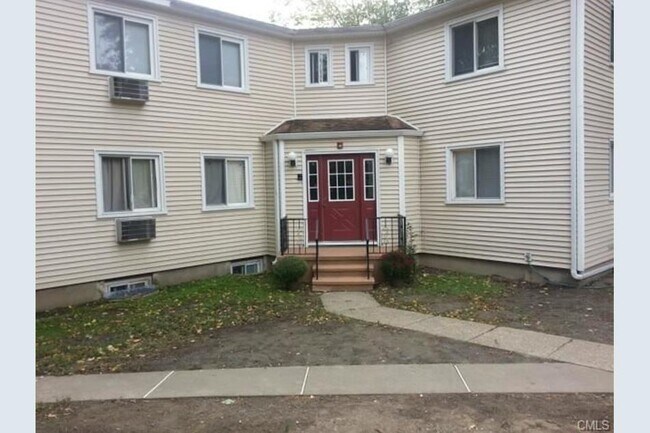 Building Photo - 28 Pine Hill Ave