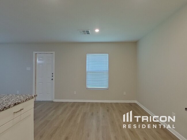 Foto del edificio - 10122 Cerritos dr