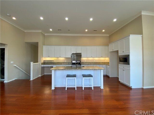 Building Photo - 37 Kempton