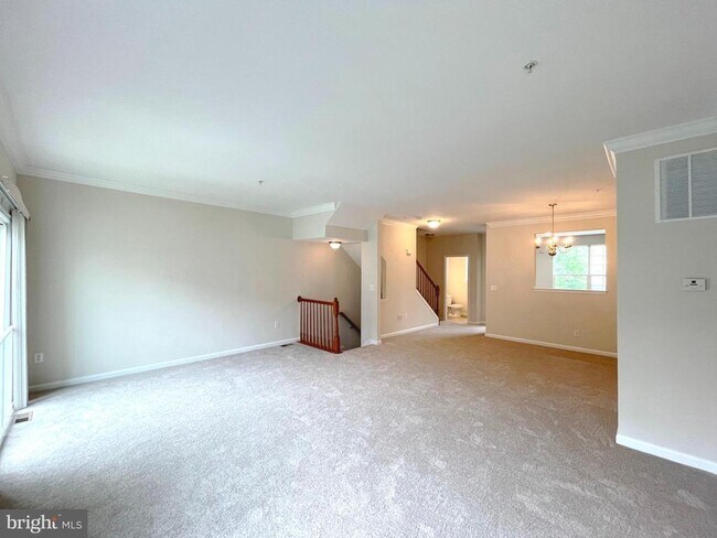 Building Photo - 113 Polo Way