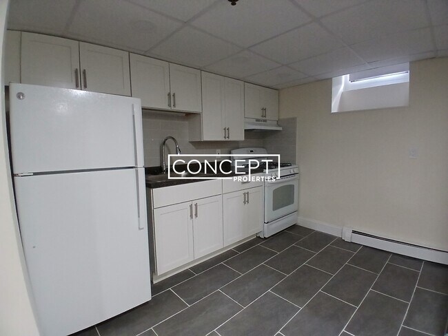 Foto del edificio - 1160 Commonwealth Ave