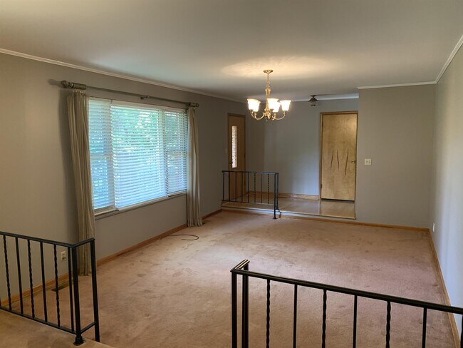 Building Photo - 115 Co Rd 576