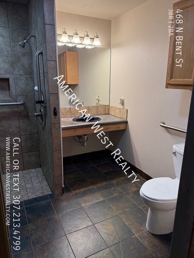 Foto del edificio - 468 N Bent St