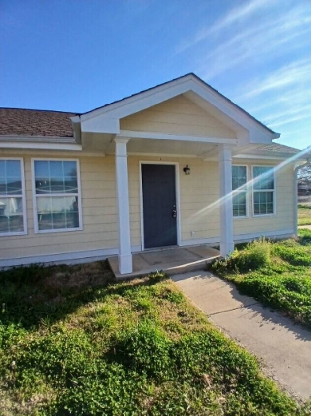 Primary Photo - 3628-3632 Dorris Street