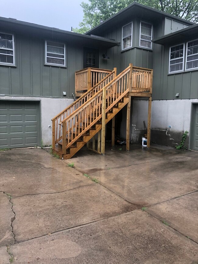 Building Photo - 1204 N 64th St