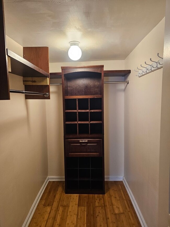 Foto del edificio - 1210 Stockley Gardens