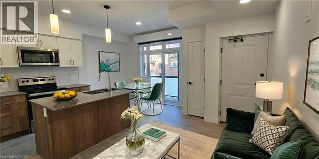 Building Photo - 31 Mill St