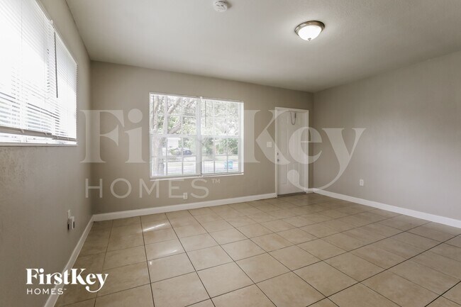 Foto del edificio - 1250 NE 207th Terrace