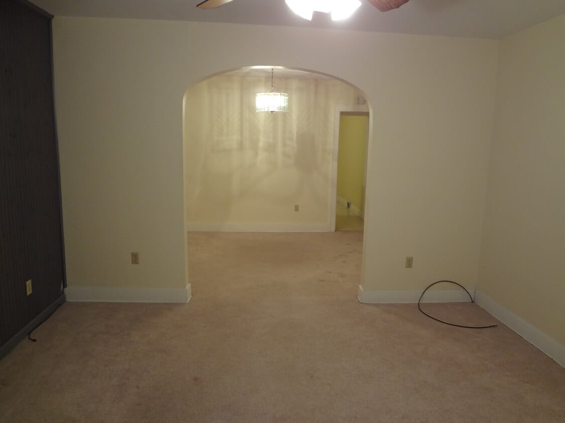 Dining Room / Living Room - 327 Wayne St