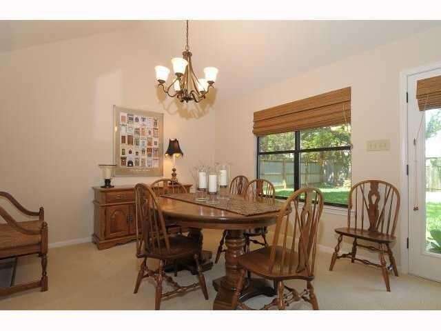 Building Photo - 11810 Rain Forest Cove