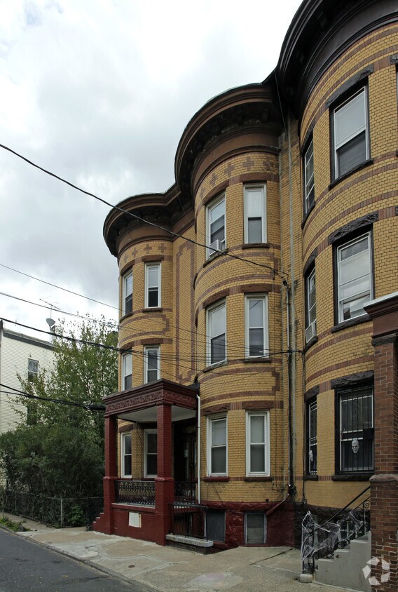 Foto del edificio - 8 East St