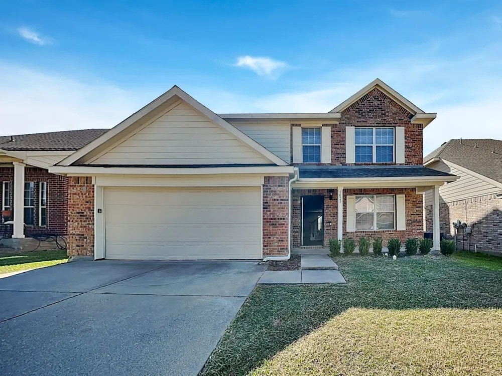 Foto principal - 5027 Raymond Dr