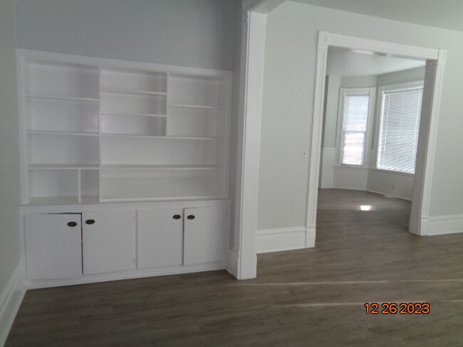 Building Photo - 1120 N 1st Street (FOR RENT)