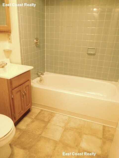 Foto del edificio - 230 Fuller St