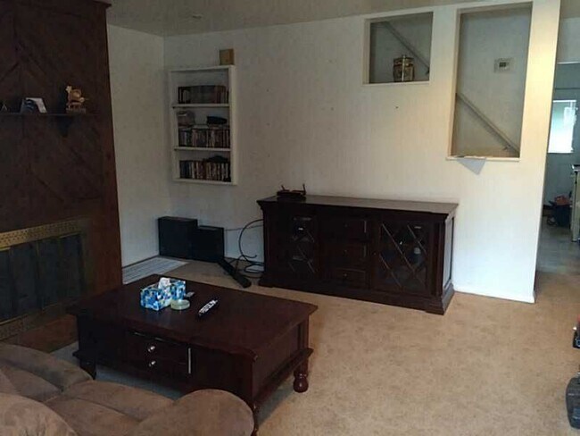 Shared front room - 619 Blanton St