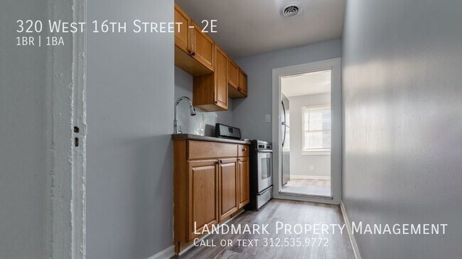 Building Photo - 320 W 16th Unit 2E, Chicago Heights