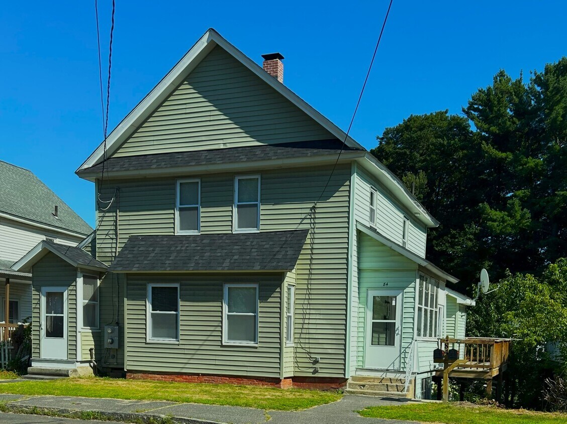 Primary Photo - 84 W Main St