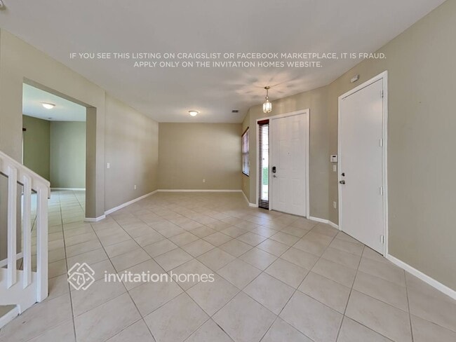Building Photo - 10441 Yarrow Dr