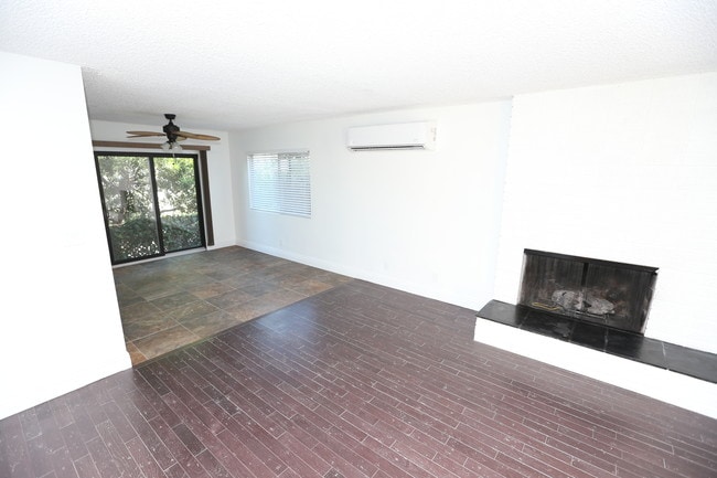 Building Photo - 4776 Don Miguel Dr
