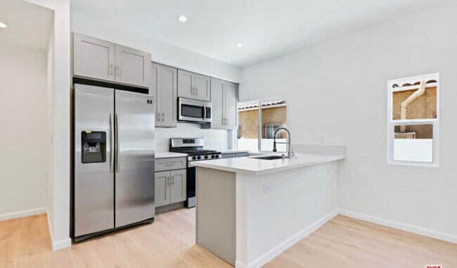 Foto del edificio - 5234 W 20th St