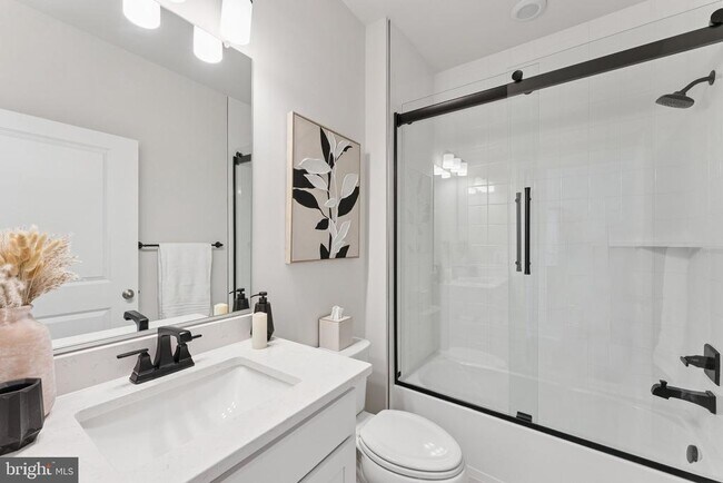 Building Photo - 14905 Heather Bloom Dr