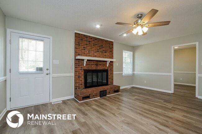 Foto del edificio - 58 White Oak Dr