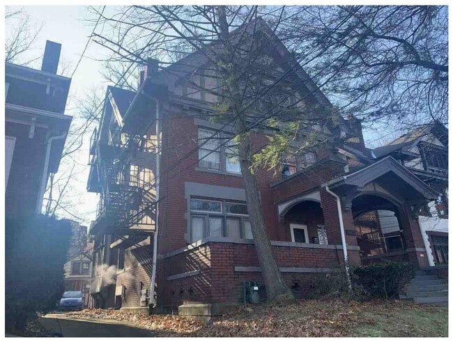 Building Photo - 5826 Darlington Rd #4