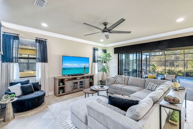 Building Photo - 11732 Meadowrun Cir