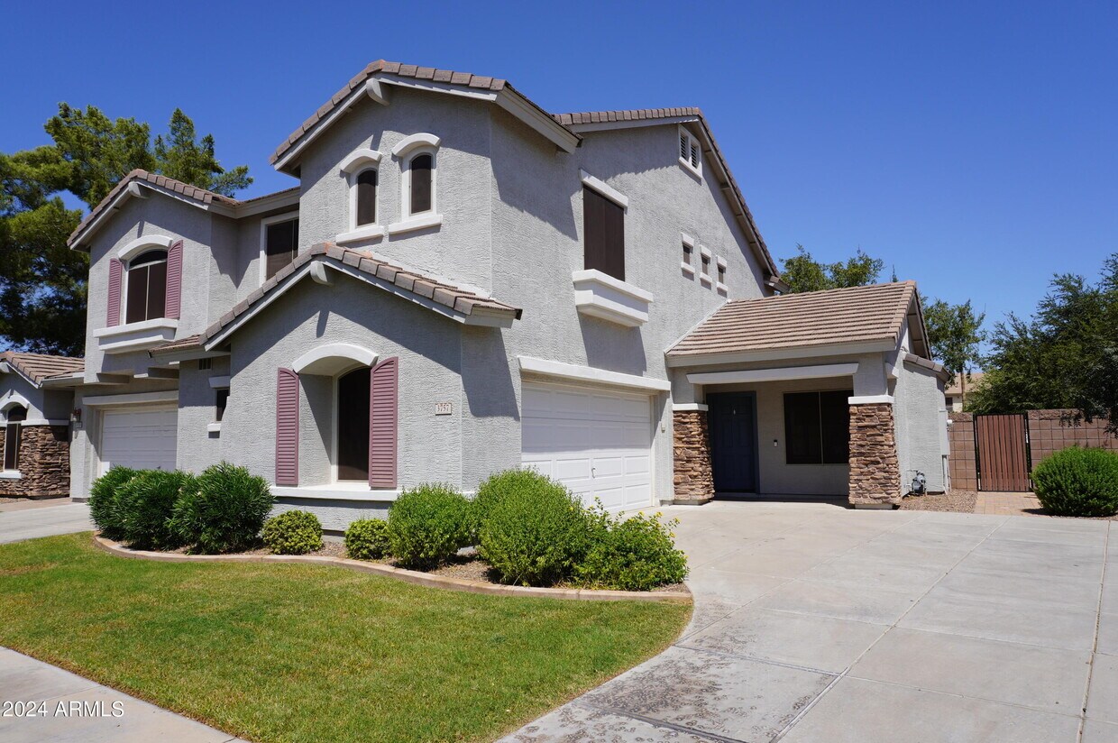 Primary Photo - 3757 S Laurel Way