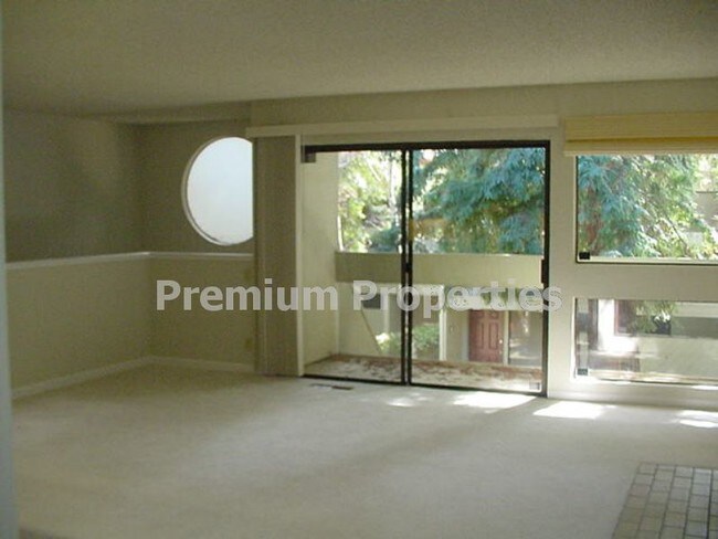 Foto del edificio - 190 Cleaveland Rd