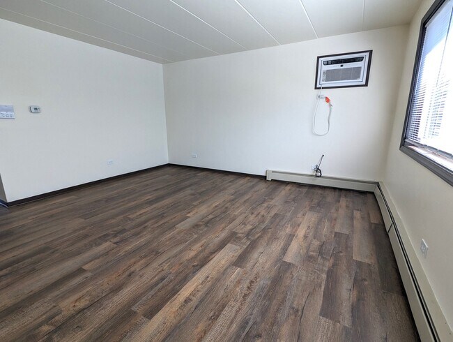 Foto del edificio - 14043 Kilpatrick Ave