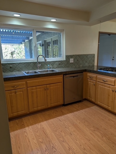 Building Photo - 6237 Hunter St