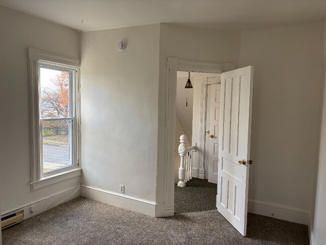 Foto del edificio - 174 Main St