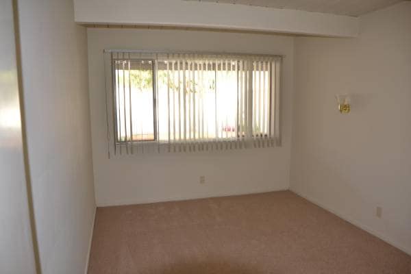 Building Photo - Sutter Gardens