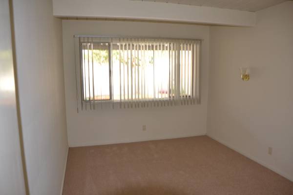 Foto del edificio - Sutter Gardens