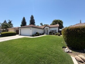Building Photo - 3409 Starside Dr
