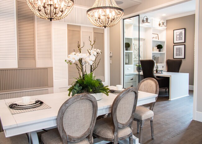 Dining/Nook Area - 3304 Crocker Dr