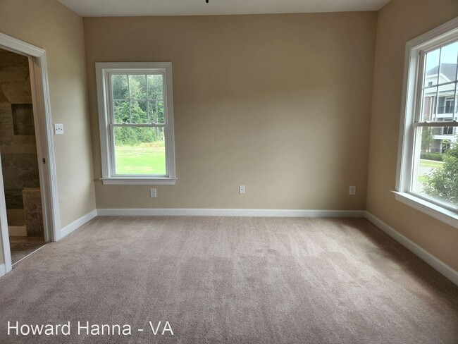 Building Photo - 2 br, 2 bath House - 605 Commonwealth Driv...