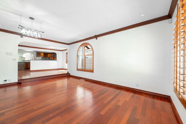 Foto del edificio - 14859 Greenleaf St