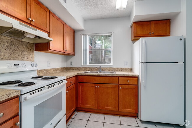 3BR, 2BA - 1,100SF - Kitchen - Forest Edge