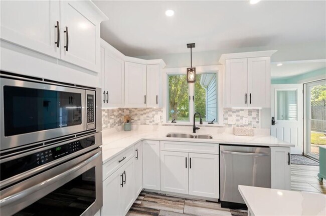 Foto del edificio - 9 Woodlund Ave