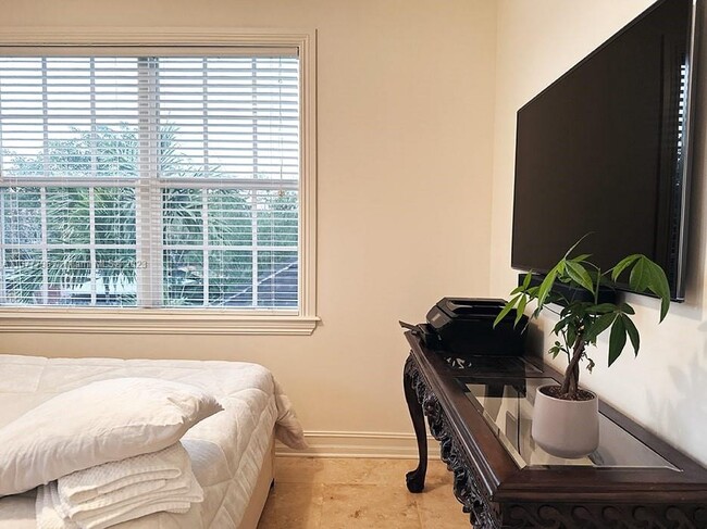 Foto del edificio - 505 SW 16th Ct