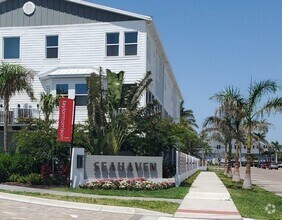 Building Photo - 1620 Seahaven Dr