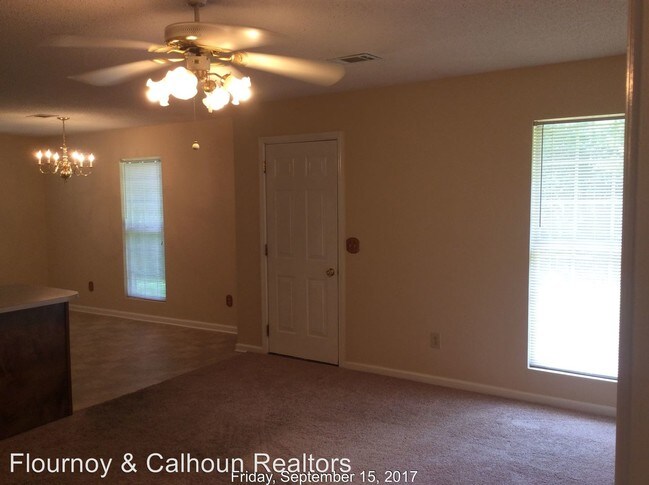 Foto del edificio - 3 br, 2 bath Apartment - 8439 Canaan Drive