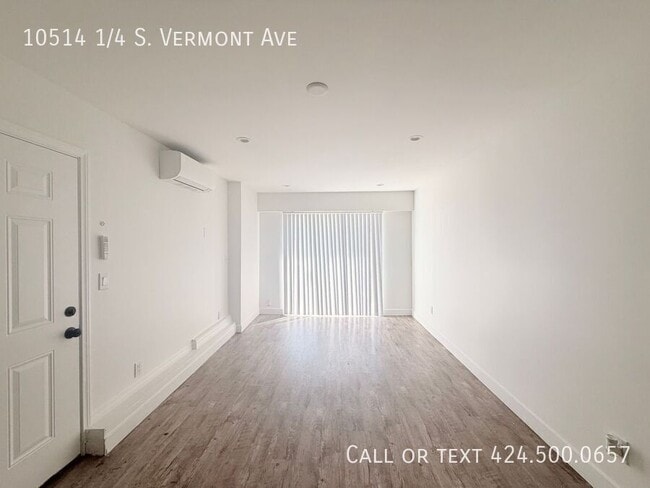 Building Photo - 10514 1/4 S. Vermont Ave-