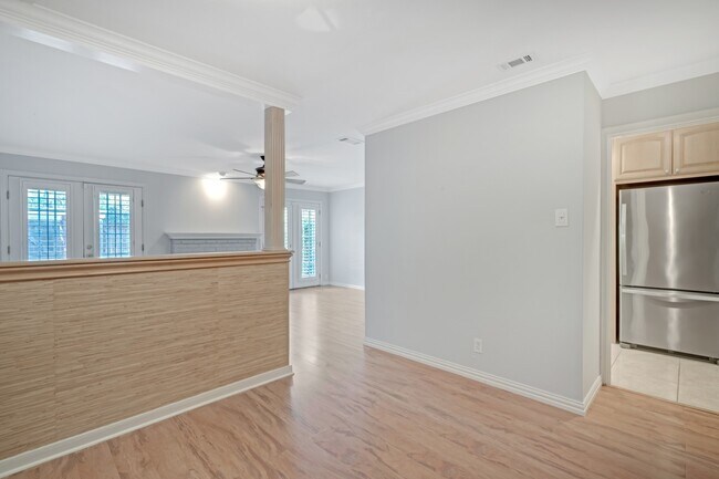 Foto del edificio - Stunning 2/2.5 Townhome in Fort Worth!