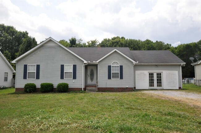 Building Photo - 5702 Hidden Creek